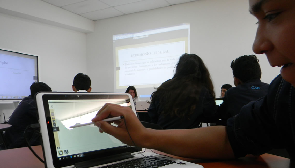 Educación a distancia